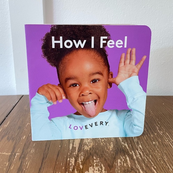 Lovevery 'How I Feel' Board Book The Explorer Play Kit Months 9-10 - Picture 1 of 3